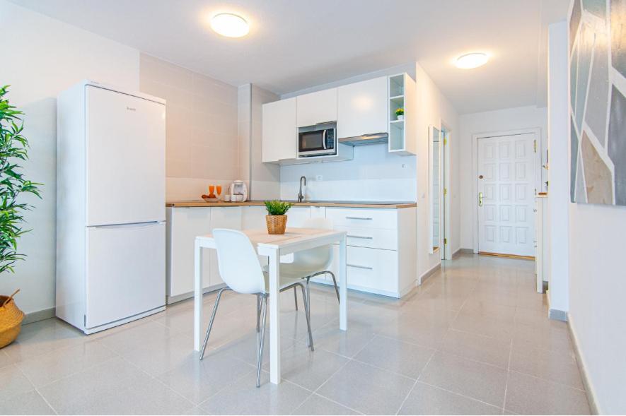 Comfortable Sea View Apartment Пуерто де Сантяго Екстериор снимка